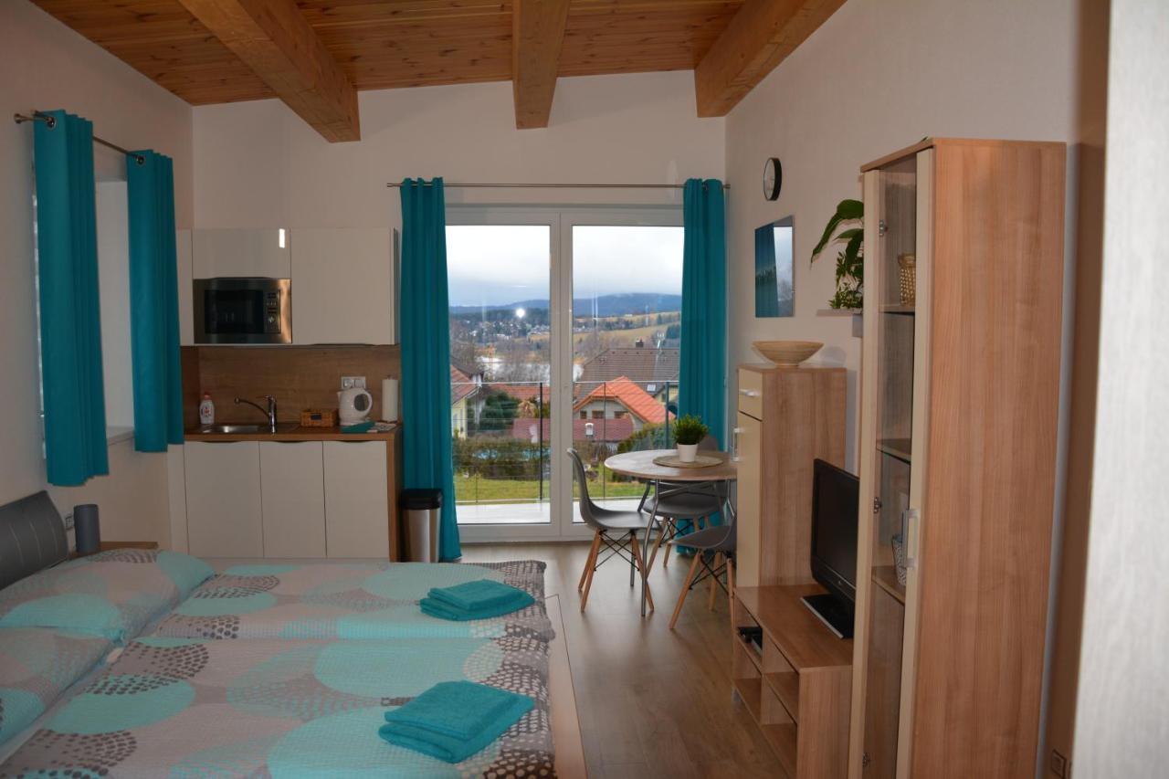 Apartmany U Evy Lipno nad Vltavou Exteriör bild