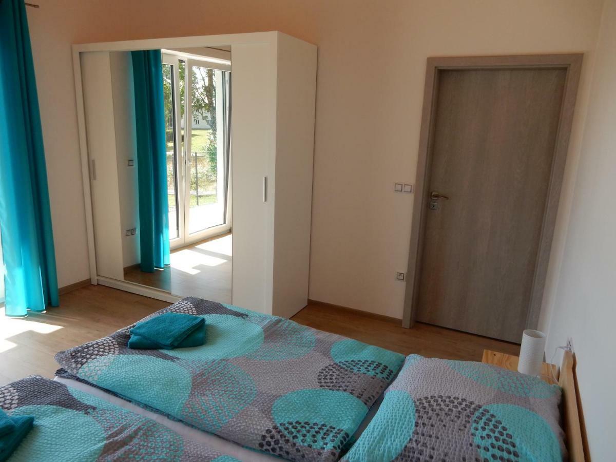 Apartmany U Evy Lipno nad Vltavou Exteriör bild
