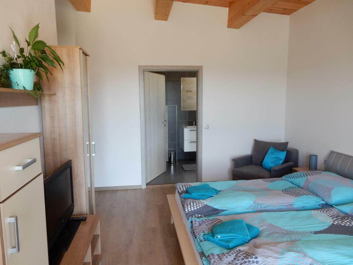 Apartmany U Evy Lipno nad Vltavou Exteriör bild